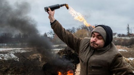 Xalqın silahı - “Molotov kokteyli”nin maraqlı TARİXÇƏSİ